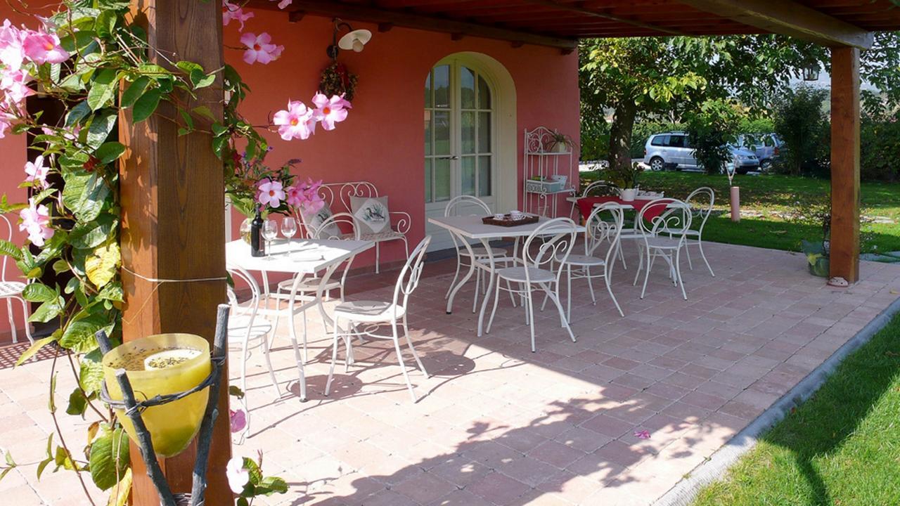 "Encantea" Lovely Country House Lucca Exterior foto
