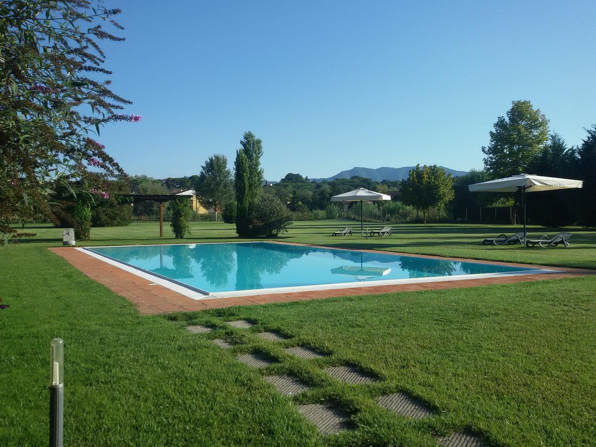 Gasthaus "Encantea" Lovely Country House Lucca Exterior foto